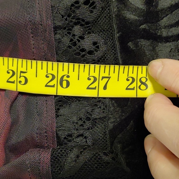 KILLSTAR 3XL EBON ROSE SHORT SLEEVES RED ROSES HAS POCKETS - Picture 16 of 17